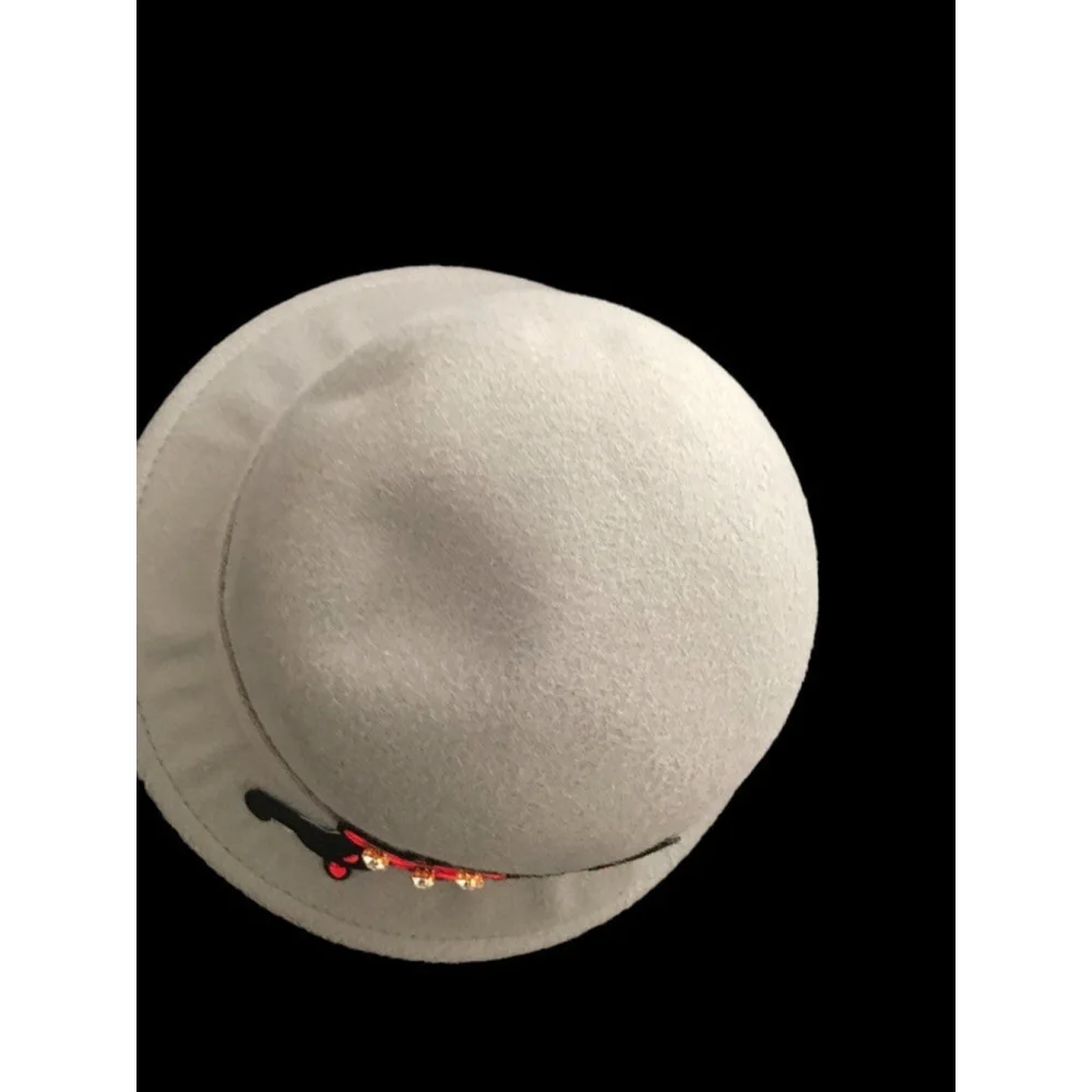 Women's‎ Gray Hat